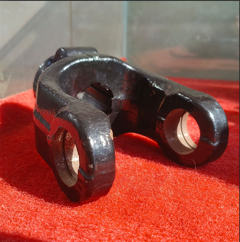 OEM High Quality Splined Yoke 01-Push Pin 6.0501B for Cardan Cross 30.2*92 for PTO Driveshaft Agricultural Machine Part