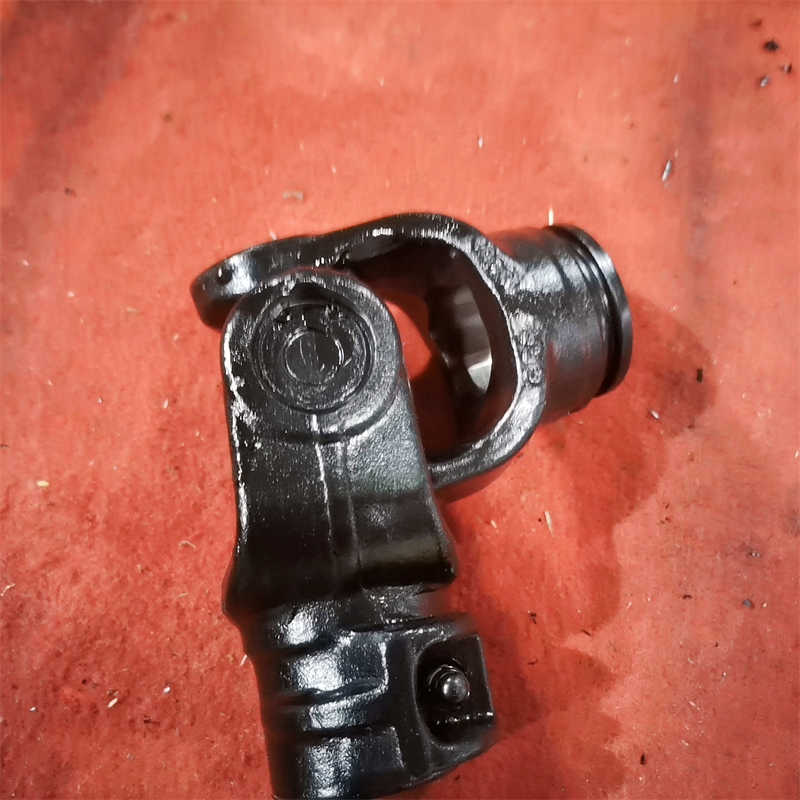 Professional Standard Pto Shaft Triangular Yoke Universal Joint Cardan for Power Transmission Parts