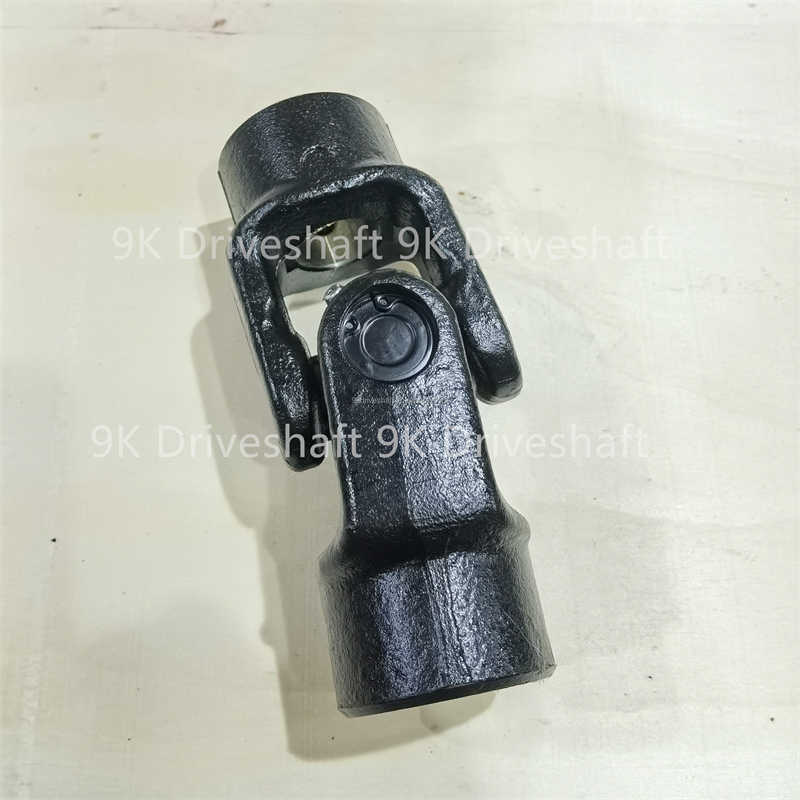 1.05.C25 Tractor Universal Joint Double Round Yoke Black Tractor Universal Joint