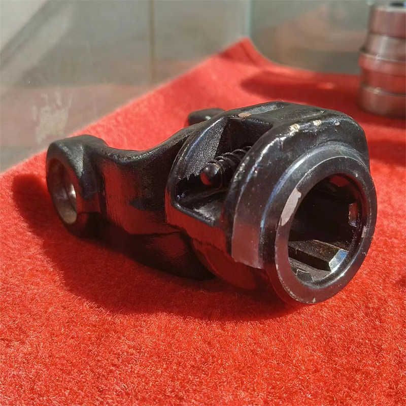 High Quality OEM Quick Release Splined Yoke 05-PUSH PIN 4.0505B for Cardan Cross 36*89 for PTO Driveshaft Agricultural Implement