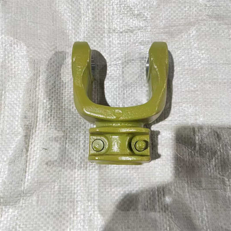 Tractor Spare Parts 27*74.6 Cross Kit 8-32*38*6 38.05G China Made Pto Shaft Yoke Quick Release Yoke