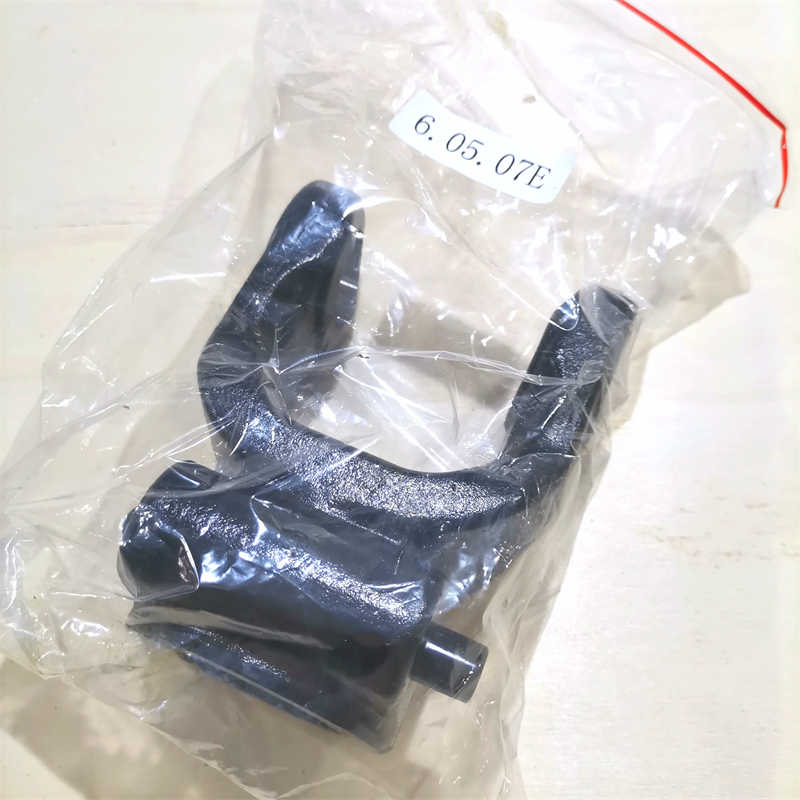 Tube Yoke Harvester Parts Drive Shaft Spline Yoke Used for Agricultural Machinery