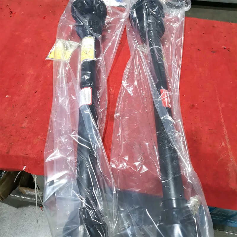 Agricultural Machinery Parts Black Ptoshaft with Limiter Flexwing Cutters Tractor Parts 07B Yoke Shaft
