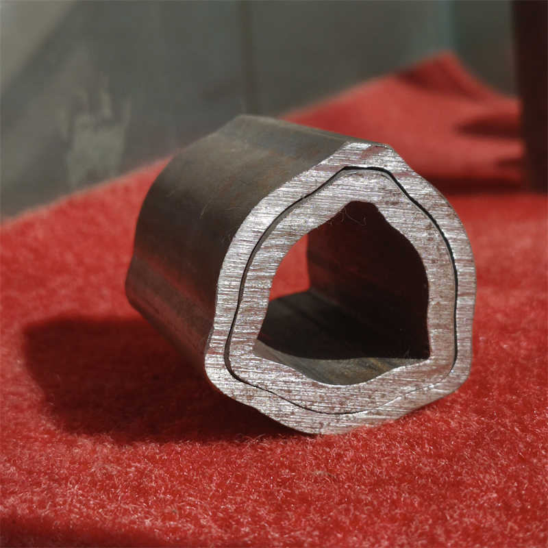 Hard Durable Triangular Tube of PTO Driveshaft for Agricultural Machinery Tractor