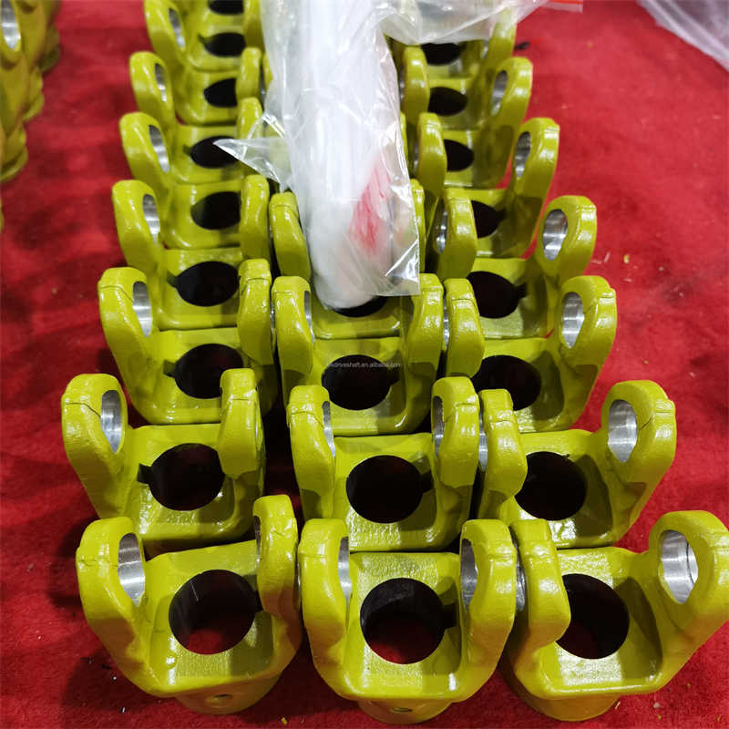 High Quality High Transmission Efficiency Hexagon Tube Pto Shaft Parts 13B Yoke