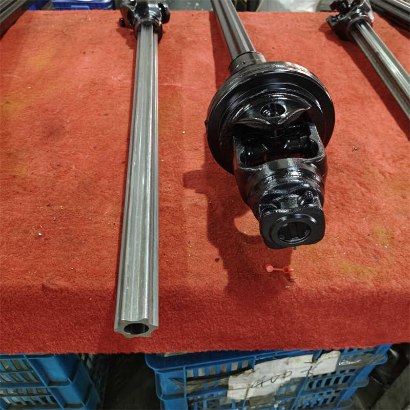 Agricultural Machinery Parts Black Pto Shaft Flexwing Cutters Tractor Parts 11B Yoke Shaft